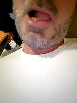 1talianBeutifulCock online show from 12-15-24, 06:48