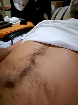 1talianBeutifulCock online show from 01-08-25, 08:38