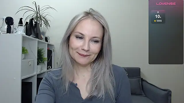 Snapshot of Sunny_bunny6 chatting on 01-03-25, 02:10 Sunny bunny6 online show from 01-03-25, 02:10