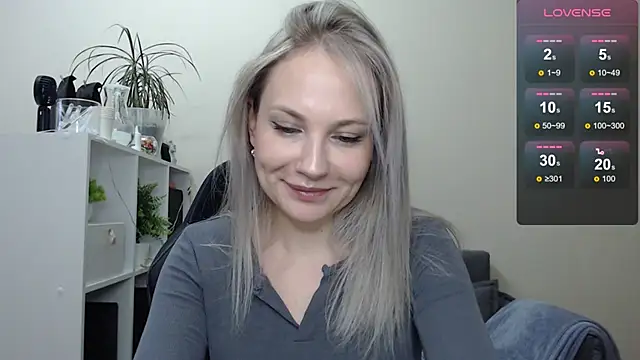 Snapshot of Sunny_bunny6 chatting on 01-09-25, 05:55 Sunny bunny6 online show from 01-09-25, 05:55