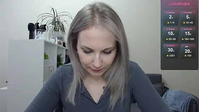 Snapshot of Sunny_bunny6 chatting on 01-09-25, 09:06 Sunny bunny6 online show from 01-09-25, 09:06