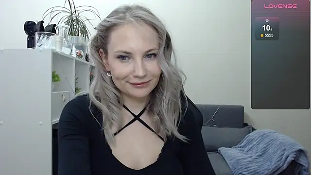 Snapshot of Sunny_bunny6 chatting on 01-11-25, 07:06 Sunny bunny6 online show from 01-11-25, 07:06