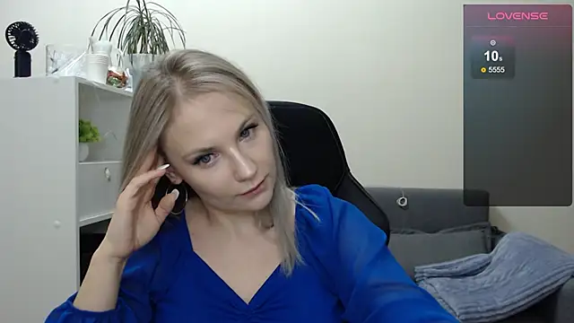 Snapshot of Sunny_bunny6 chatting on 01-21-25, 08:32 Sunny bunny6 online show from 01-21-25, 08:32