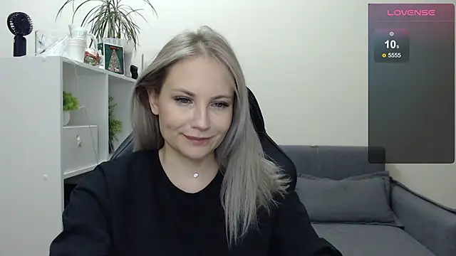 Snapshot of Sunny_bunny6 chatting on 01-22-25, 11:10 Sunny bunny6 online show from 01-22-25, 11:10