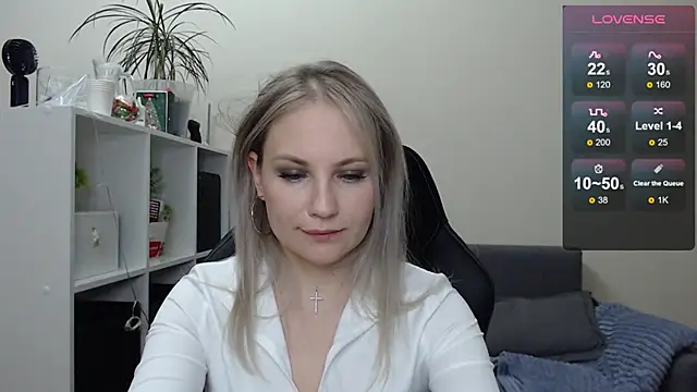 Snapshot of Sunny_bunny6 chatting on 01-26-25, 10:35 Sunny bunny6 online show from 01-26-25, 10:35