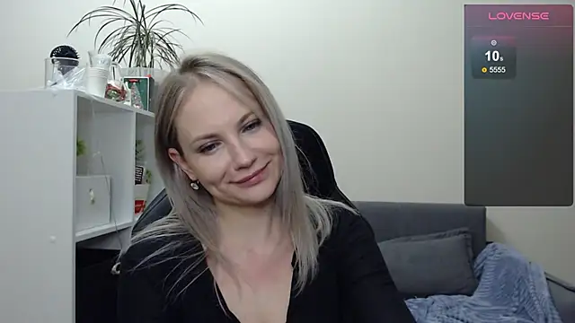 Snapshot of Sunny_bunny6 chatting on 01-28-25, 10:01 Sunny bunny6 online show from 01-28-25, 10:01