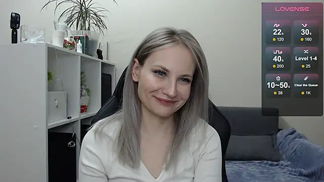 Snapshot of Sunny_bunny6 chatting on 02-01-25, 08:37 Sunny bunny6 online show from 02-01-25, 08:37