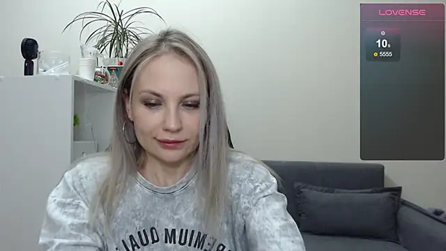 Snapshot of Sunny_bunny6 chatting on 02-07-25, 11:13 Sunny bunny6 online show from 02-07-25, 11:13