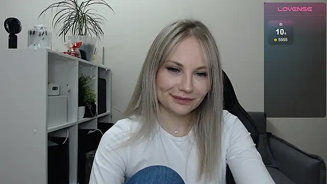 Snapshot of Sunny_bunny6 chatting on 03-07-25, 07:38 Sunny bunny6 online show from 03-07-25, 07:38