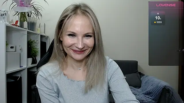 Snapshot of Sunny_bunny6 chatting on 03-09-25, 12:42 Sunny bunny6 online show from 03-09-25, 12:42