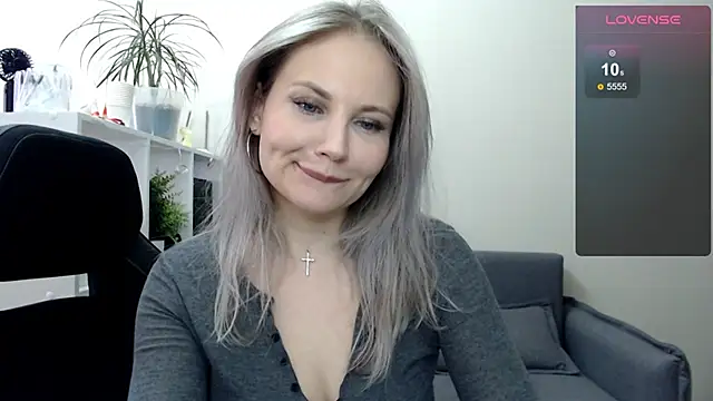 Snapshot of Sunny_bunny6 chatting on 03-21-25, 06:38 Sunny bunny6 online show from 03-21-25, 06:38