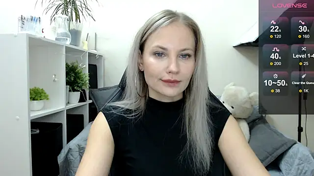 Snapshot of Sunny_bunny6 chatting on 10-01-25, 05:02 Sunny bunny6 online show from 10-01-25, 05:02