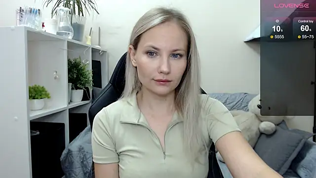 Snapshot of Sunny_bunny6 chatting on 10-03-25, 05:59 Sunny bunny6 online show from 10-03-25, 05:59