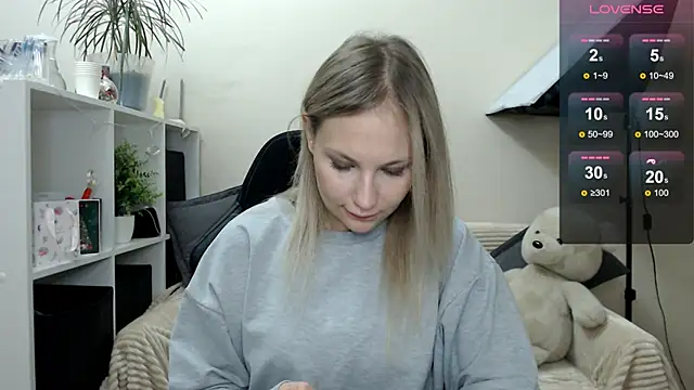 Snapshot of Sunny_bunny6 chatting on 11-28-25, 03:42 Sunny bunny6 online show from 11-28-25, 03:42