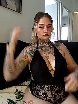 Snapshot of Lisacasandra chatting on 12-22-24, 09:42 Lisacasandra online show from 12-22-24, 09:42