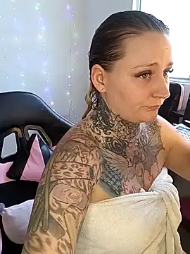 Snapshot of Lisacasandra chatting on 03-01-25, 06:32 Lisacasandra online show from 03-01-25, 06:32