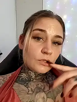 Snapshot of Lisacasandra chatting on 03-06-25, 04:41 Lisacasandra online show from 03-06-25, 04:41