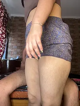 STEP SISTER1 online show from 10-31-25, 09:21