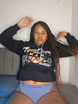 Snapshot of DANIELA_MICHEL chatting on 12-20-24, 02:08 DANIELA MICHEL online show from 12-20-24, 02:08