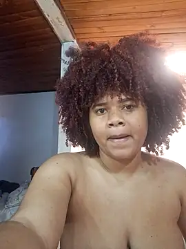 Snapshot of DANIELA_MICHEL chatting on 11-16-25, 04:12 DANIELA MICHEL online show from 11-16-25, 04:12