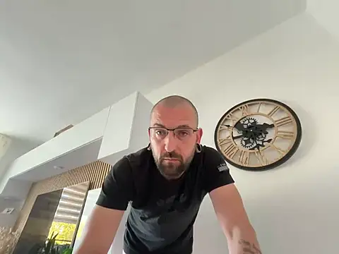 Snapshot of _Haptic_ chatting on 04-30-26, 03:51 Haptic online show from 04-30-26, 03:51