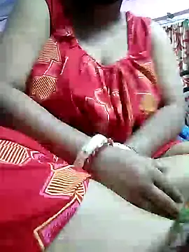 Snapshot of BERRY_00 chatting on 01-28-25, 12:57 BERRY 00 online show from 01-28-25, 12:57