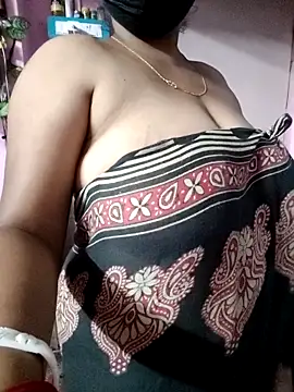 BERRY 00 online show from 04-18-26, 06:01