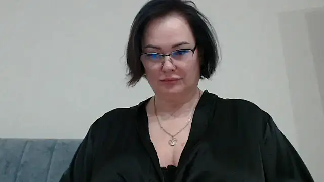 Nora Star online show from 10-02-25, 06:48