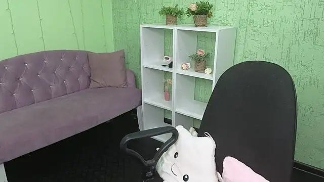 Nika Kitten online show from 10-31-25, 11:22