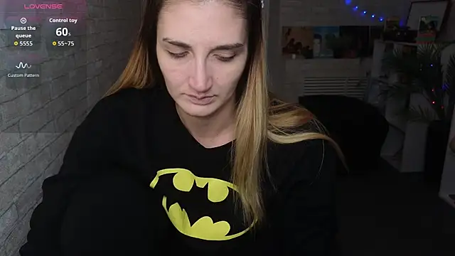 Nika Kitten online show from 12-16-25, 09:58