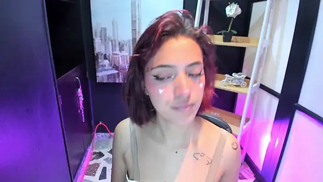 AlliceRosero online show from 12-10-24, 04:45