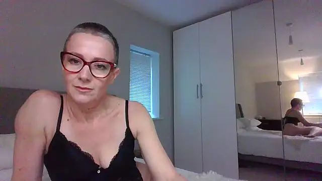 ELEGANT-ARIA36 online show from 12-10-24, 12:05