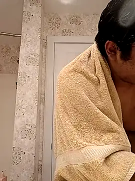 Snapshot of Brickstash chatting on 10-31-25, 12:06 Brickstash online show from 10-31-25, 12:06