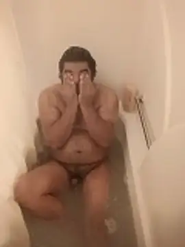 Snapshot of Brickstash chatting on 03-10-26, 12:48 Brickstash online show from 03-10-26, 12:48