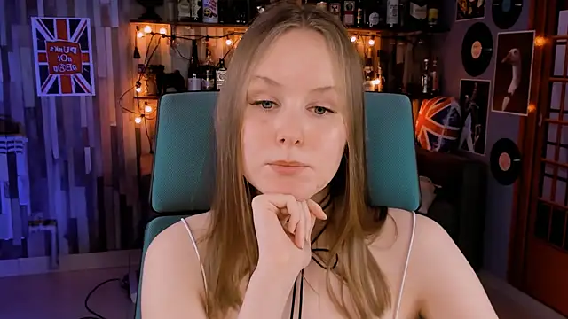 Snapshot of VivienLeeigh chatting on 01-14-25, 04:18 VivienLeeigh online show from 01-14-25, 04:18