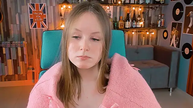 Snapshot of VivienLeeigh chatting on 01-22-25, 01:53 VivienLeeigh online show from 01-22-25, 01:53