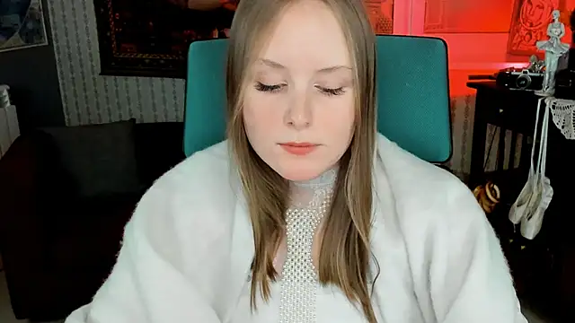 Snapshot of VivienLeeigh chatting on 02-09-25, 07:41 VivienLeeigh online show from 02-09-25, 07:41