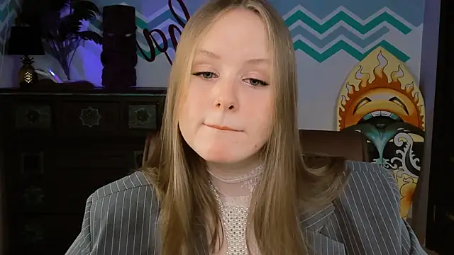 Snapshot of VivienLeeigh chatting on 02-22-25, 09:12 VivienLeeigh online show from 02-22-25, 09:12