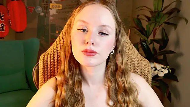 Snapshot of VivienLeeigh chatting on 11-15-25, 09:28 VivienLeeigh online show from 11-15-25, 09:28