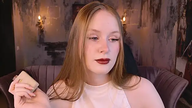 Snapshot of VivienLeeigh chatting on 11-21-25, 01:10 VivienLeeigh online show from 11-21-25, 01:10