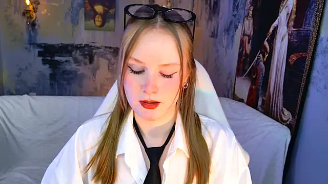 VivienLeeigh online show from 03-29-26, 05:07