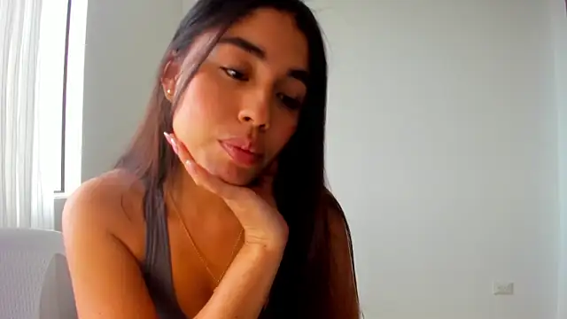 Snapshot of AriaMontgomery chatting on 03-19-26, 10:25 AriaMontgomery online show from 03-19-26, 10:25