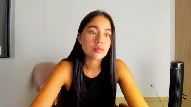 AriaMontgomery online show from 05-28-26, 03:15