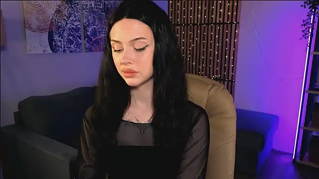 Snapshot of StellaryShy chatting on 12-23-24, 03:44 StellaryShy online show from 12-23-24, 03:44