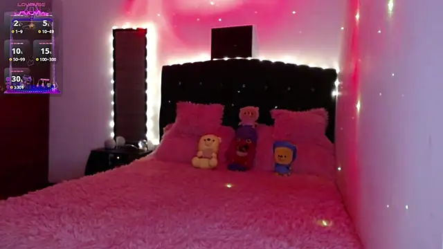 holy juli online show from 03-06-25, 03:46