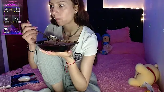 holy juli online show from 03-15-25, 03:40