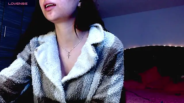 holy juli online show from 12-22-25, 04:20