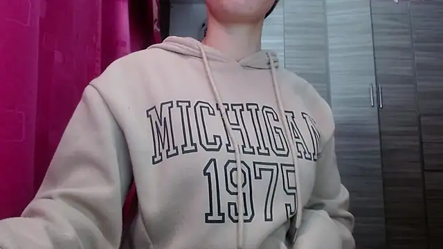 holy juli online show from 02-25-26, 03:16