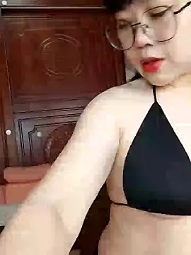 Snapshot of daeyulin chatting on 01-04-25, 05:48 daeyulin online show from 01-04-25, 05:48