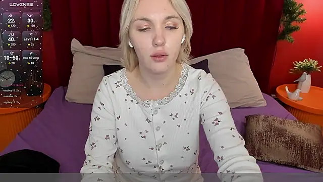 Snapshot of Fluffy_Monica chatting on 01-02-25, 03:58 Fluffy Monica online show from 01-02-25, 03:58